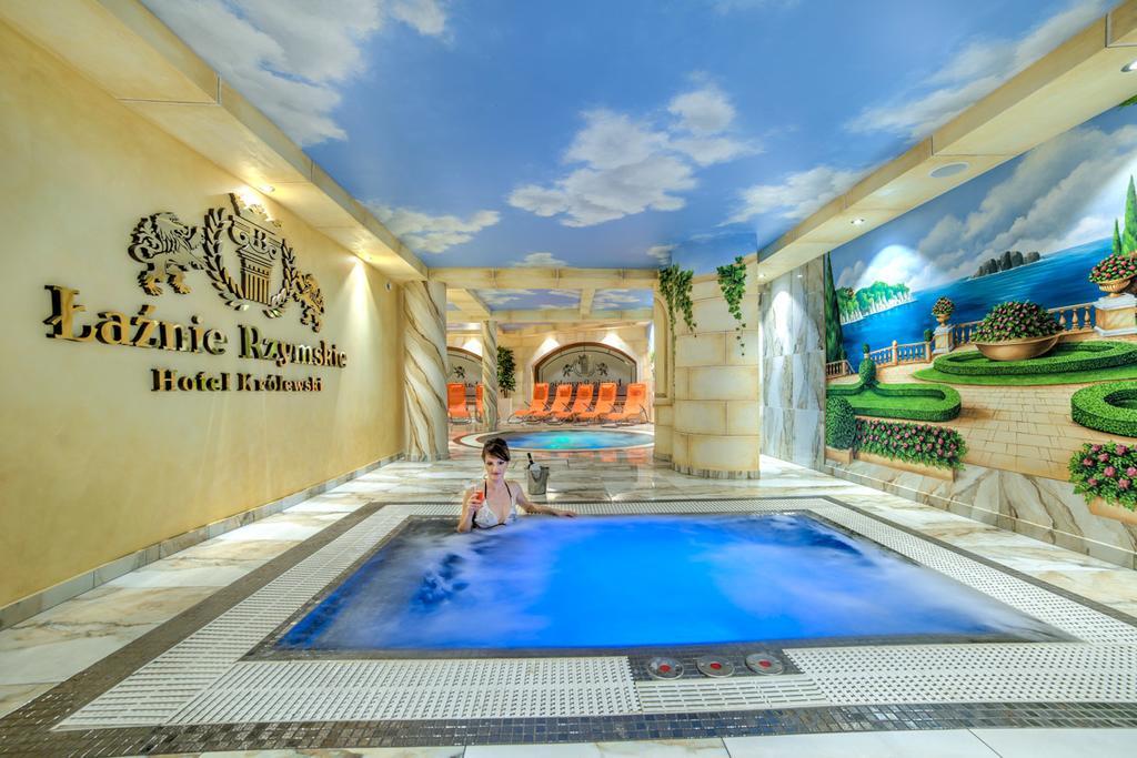 Hotel Krolewski Янов Любелски Екстериор снимка