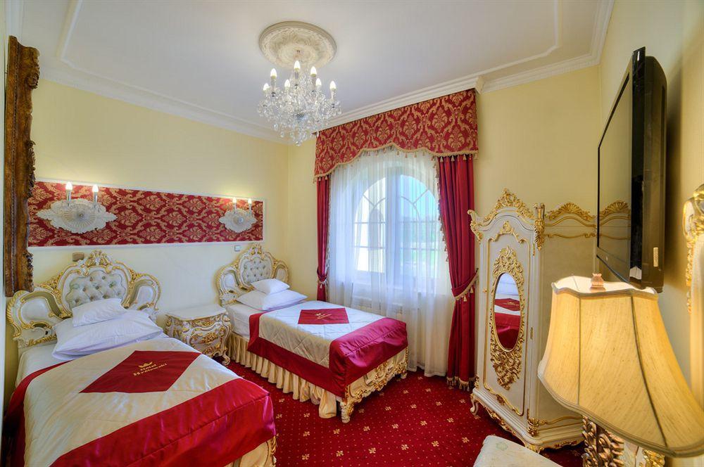 Hotel Krolewski Янов Любелски Екстериор снимка