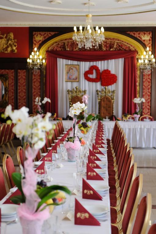 Hotel Krolewski Янов Любелски Екстериор снимка
